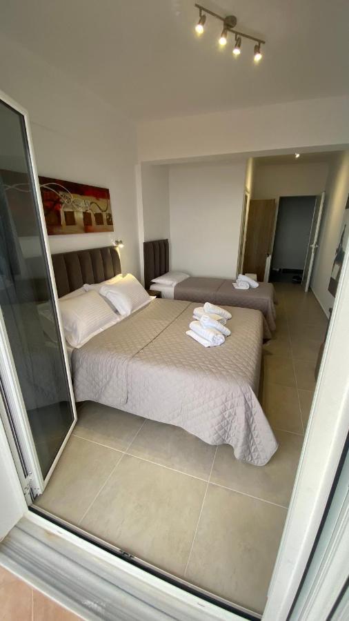 Vangjelis Hotel Химар Екстериор снимка